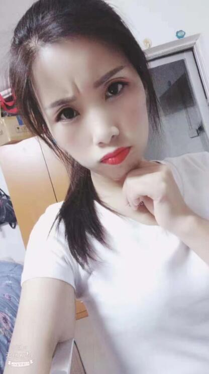 福永 娇小的兼职妹子