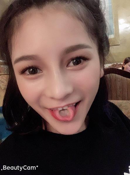 甜美的湘妹子JOJO，可 she~吻